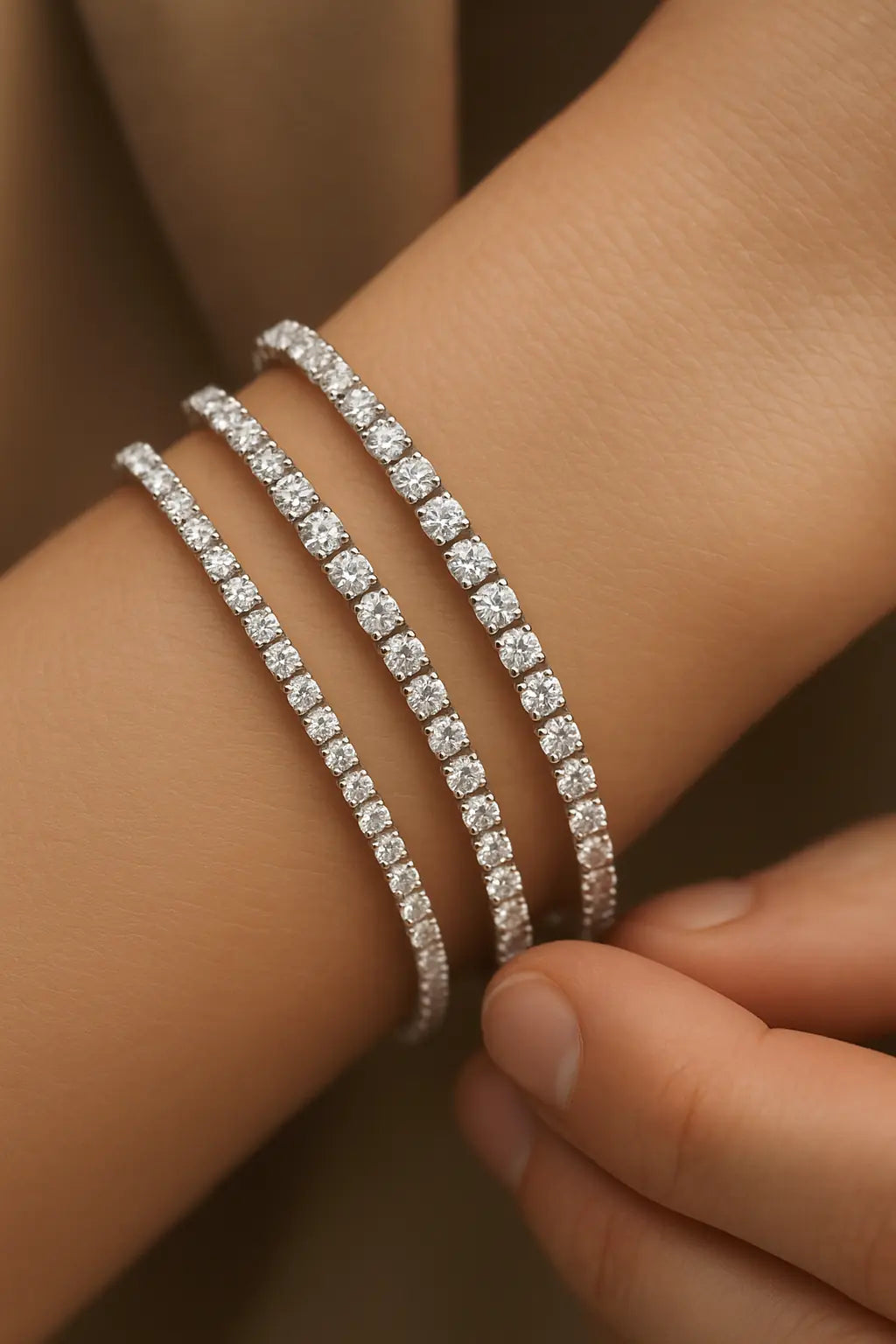 Diamant Tennis Armband personalisierbar und in allen Größen erhältlich bei KLUNQER