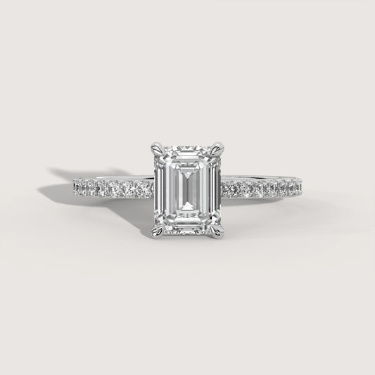 Emma - Emerald Solitär Pavé Ring in 18K Gelbgold - KLUNQER