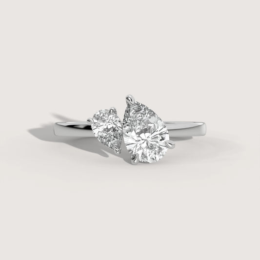 Diana - Pear Toi et Moi Ring in 18K Weissgold - KLUNQER