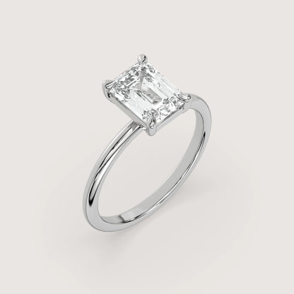 Emma - Emerald Solitär Pavé Ring