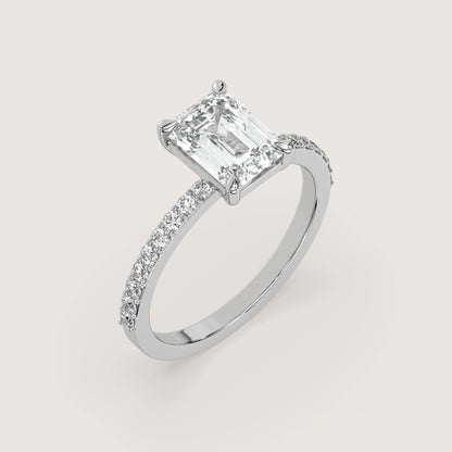 Emma - Emerald Solitär Pavé Ring