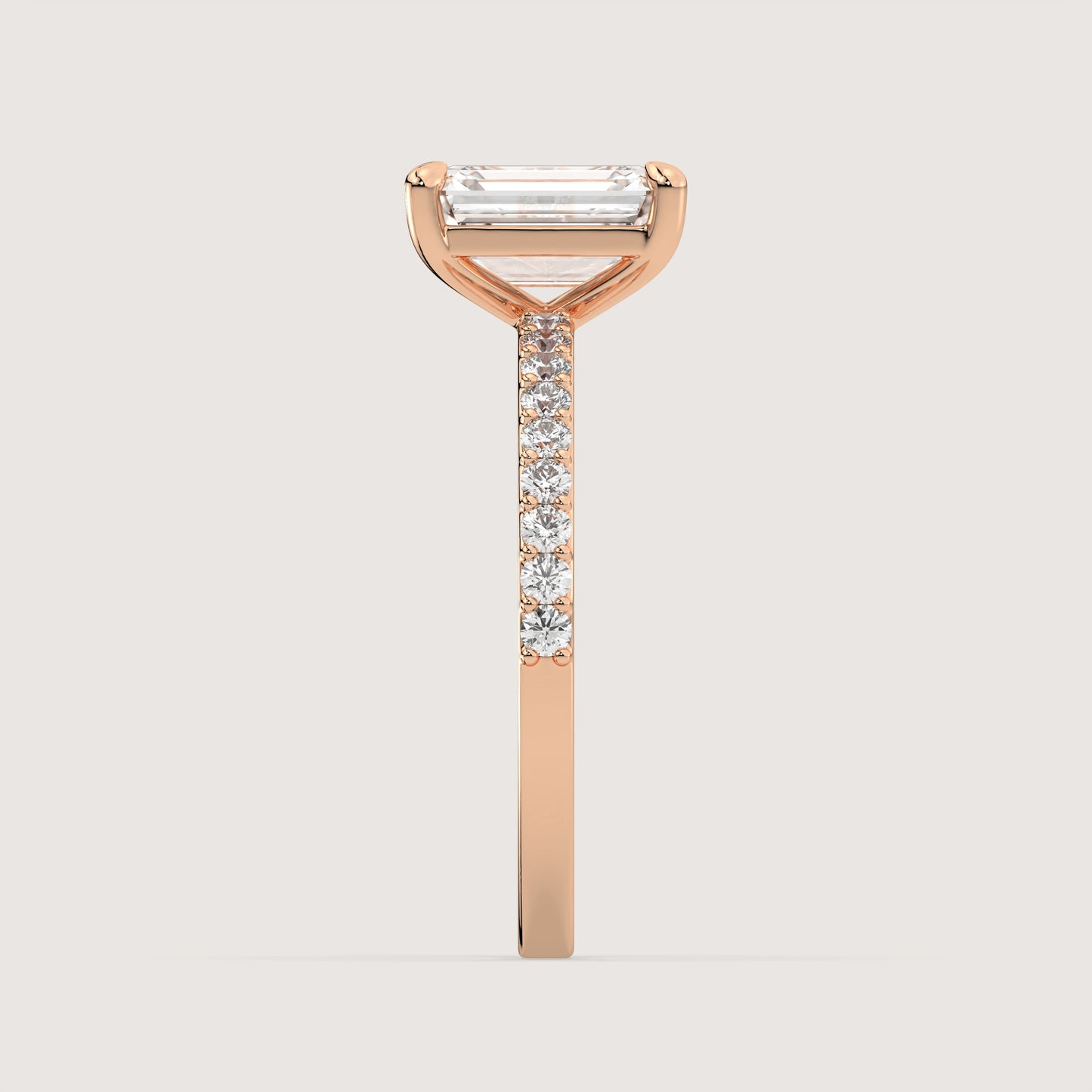 Emma - Emerald Solitär Pavé Ring