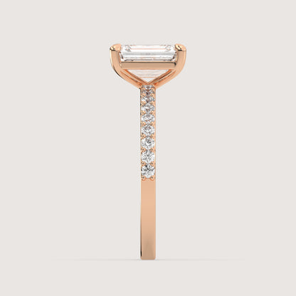 Emma - Emerald Solitär Pavé Ring
