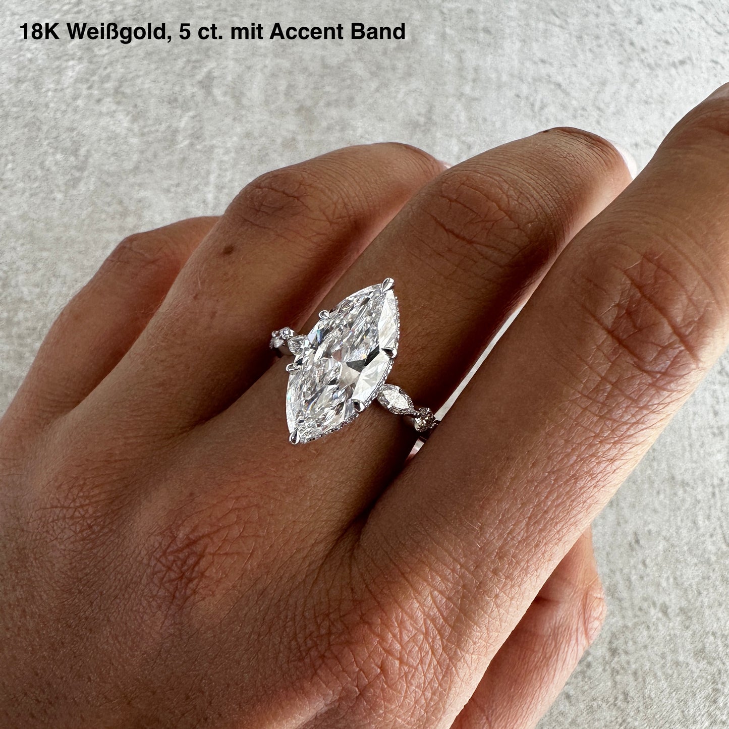 Mary – Marquise Solitär Ring